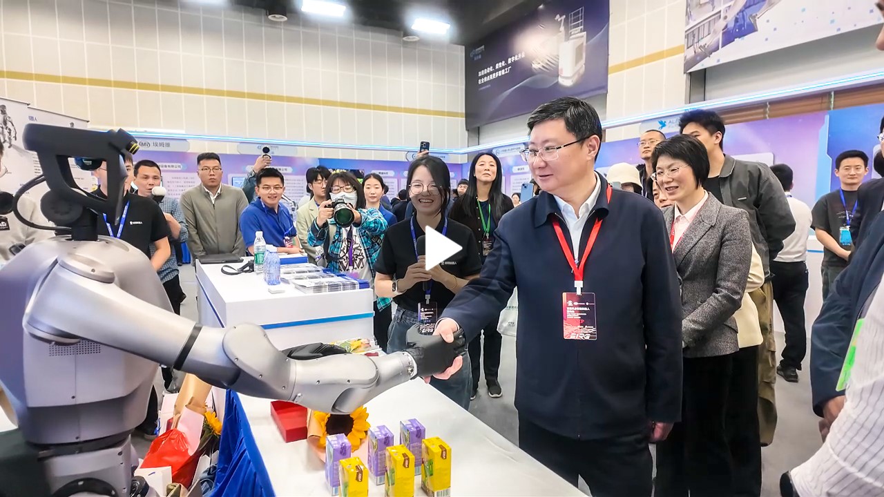 、“精準操作選手”Atom榮獲智能控制獎