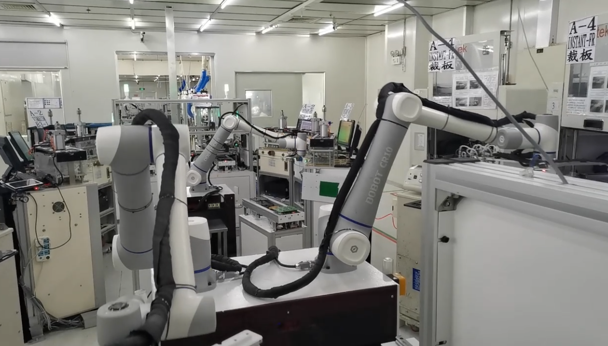 越疆CR10協(xié)作機器人,六軸協(xié)作機械手,工業(yè)制造協(xié)作機械臂,人機協(xié)作機器人、PCB 板燒錄流水線(xiàn)搬運